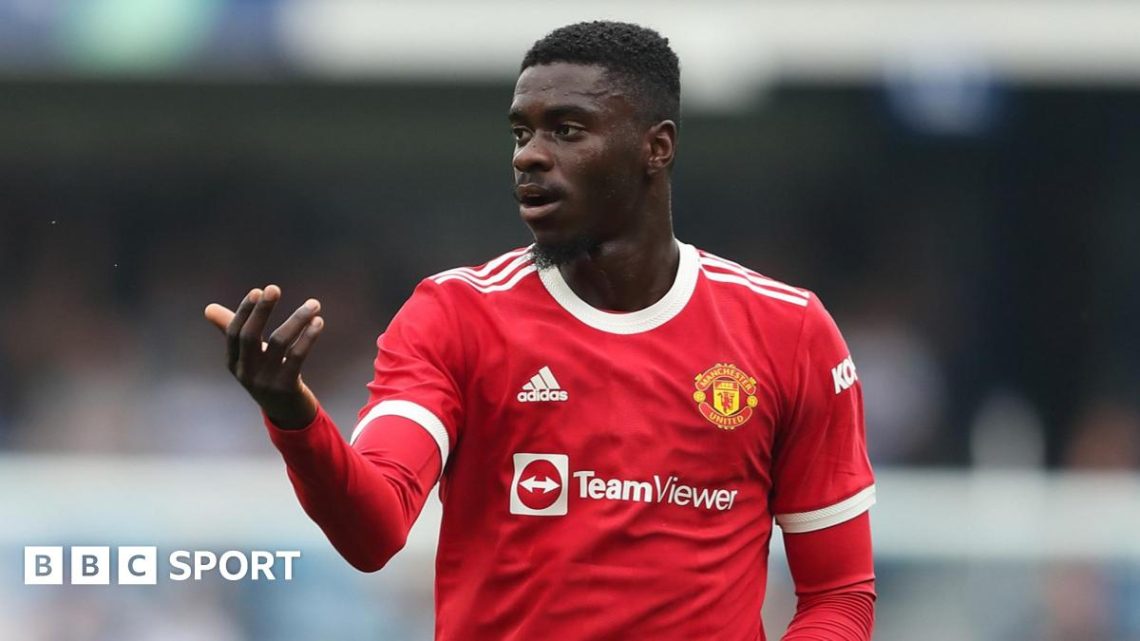 Manchester United: Former defender Axel Tuanzebe sues Manchester United Manchester United: Former defender Axel Tuanzebe sues Manchester United