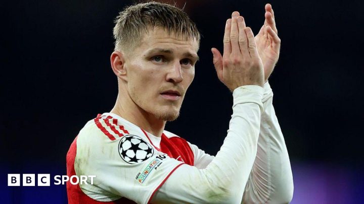 Martin Odegaard injury: Arsenal midfielder out until mid-November with knee problem
