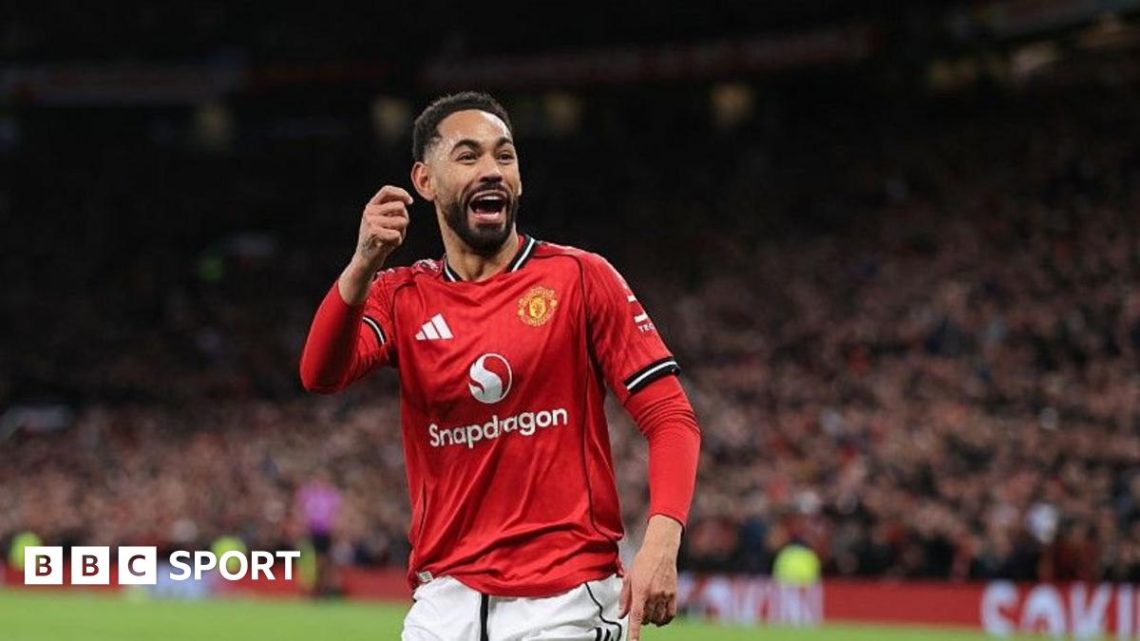 Man Utd 4-2 Brighton & Hove Albion: Red Devils claim third win in a row in six-goal thriller Man Utd 4-2 Brighton & Hove Albion: Red Devils claim third win in a row in six-goal thriller