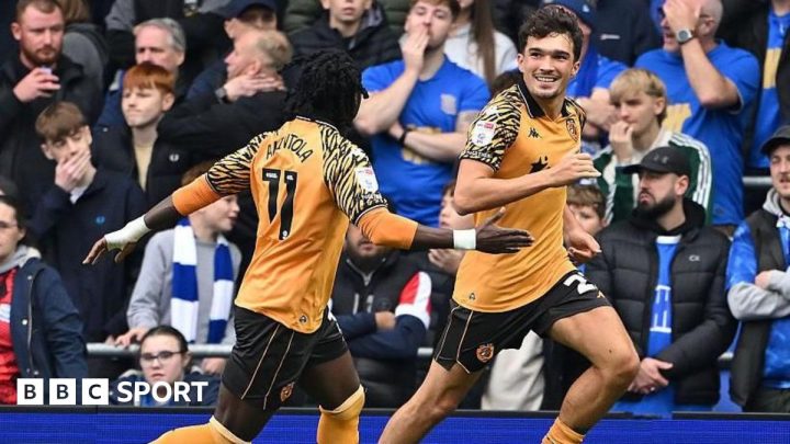 Birmingham 2-3 Hull: Tigers stun Blues to end unbeaten home run