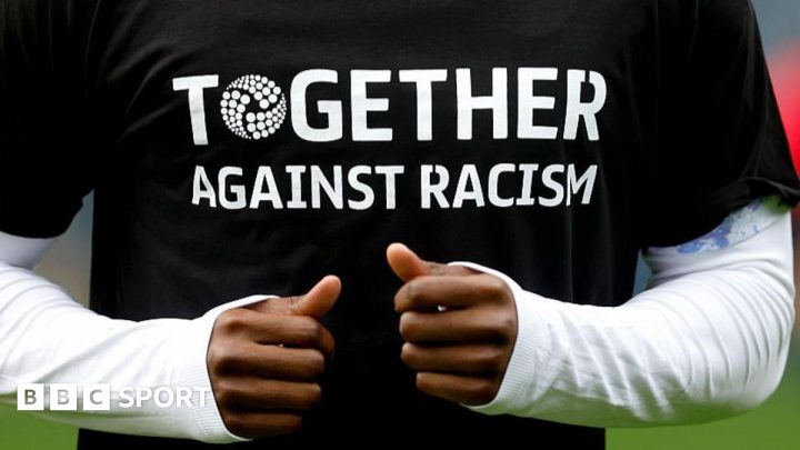 Rise in online abuse leaving EFL players ‘numb’