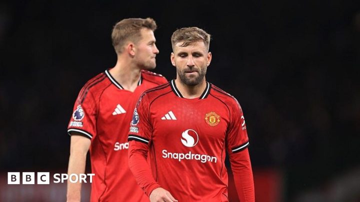 Man Utd 0-1 Everton: Ruben Amorim says his side are nowhere near the level they should be