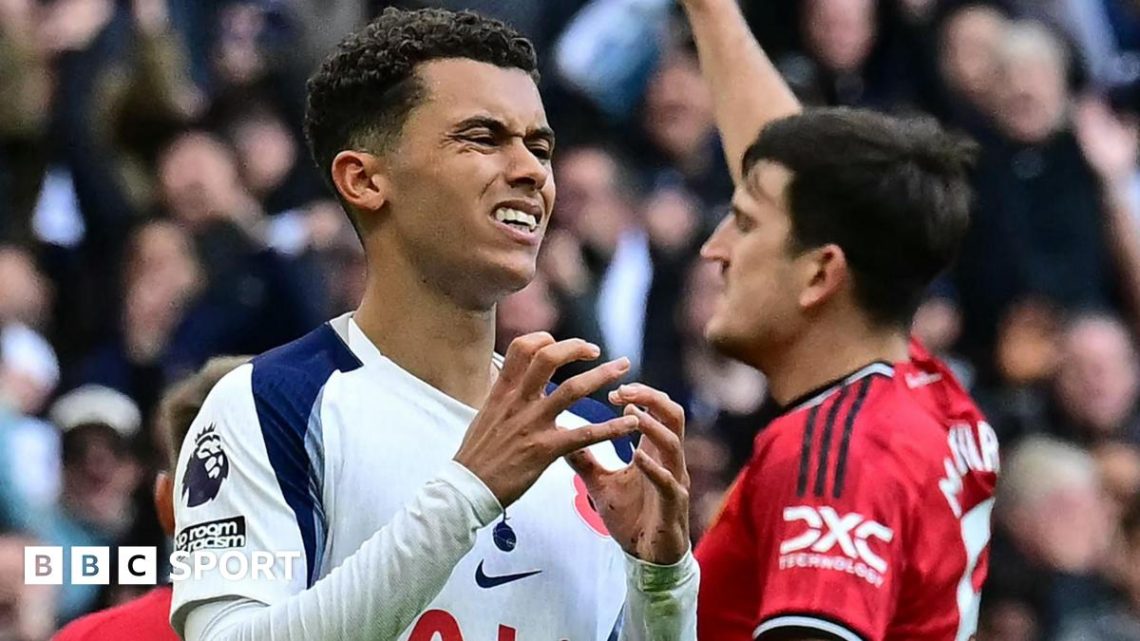 Tottenham 2-2 Manchester United: Big questions as Benjamin Sesko injured Tottenham 2-2 Manchester United: Big questions as Benjamin Sesko injured