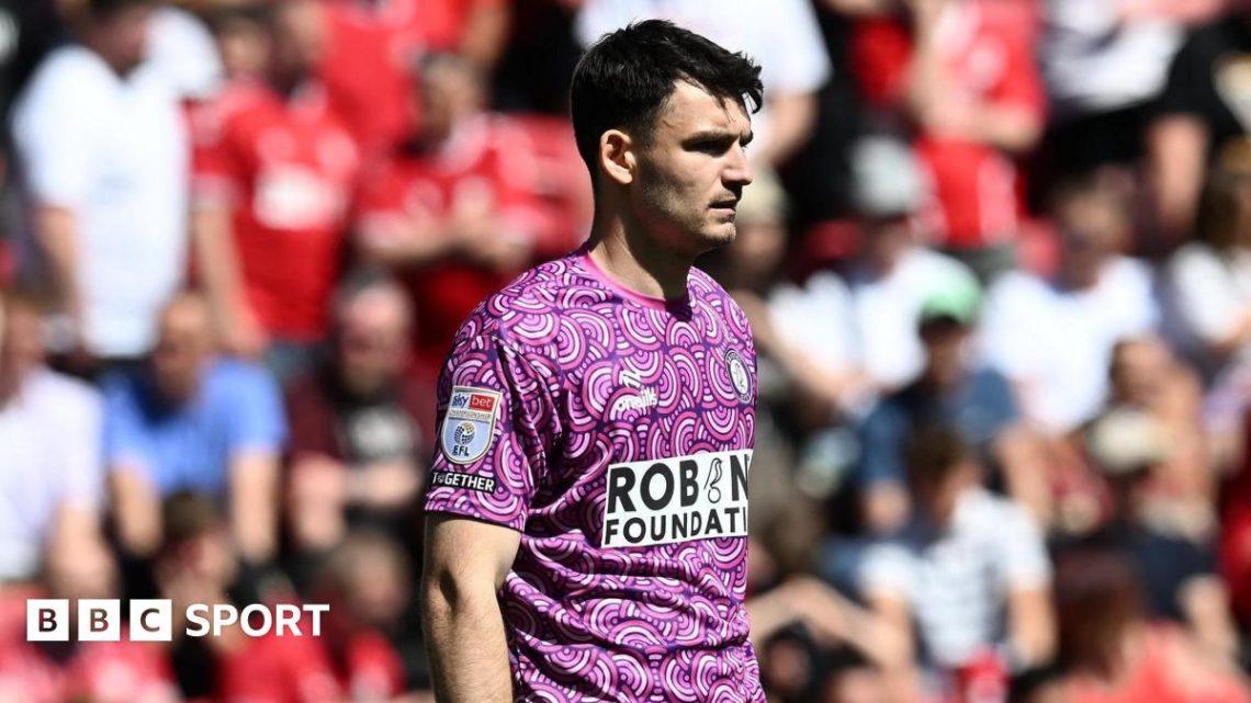 Max O’Leary: Bristol City keeper says it will be ‘hard’ to reclaim starting spot Max O’Leary: Bristol City keeper says it will be ‘hard’ to reclaim starting spot