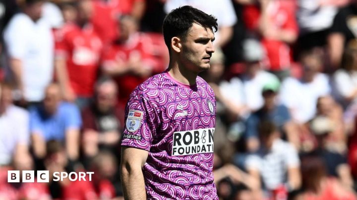 Max O’Leary: Bristol City keeper says it will be ‘hard’ to reclaim starting spot