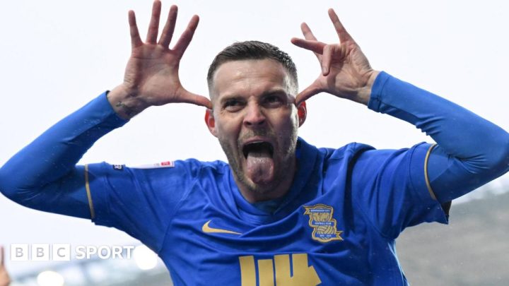 Birmingham City 4-1 Norwich City: Philippe Clement has nightmare start as Canaries boss