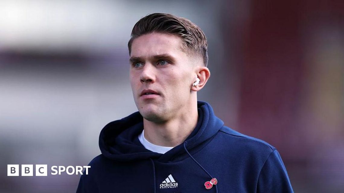 Viktor Gyokeres: Arsenal striker may have injured hamstring and is set for further scans