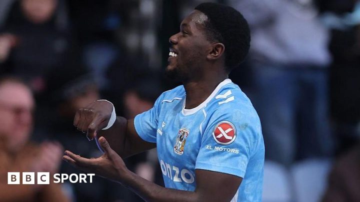 Coventry City 1-0 Swansea City: Ephron Mason-Clark goal gives Sky Blues eighth straight home win