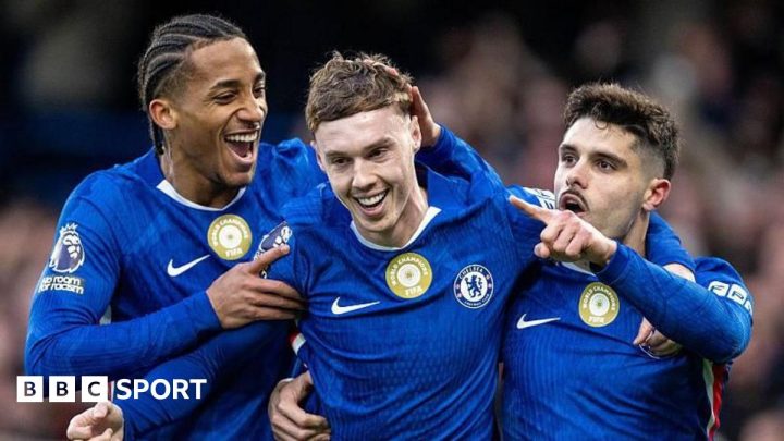 Chelsea 2-0 Everton: Cole Palmer scores as Blues end winless run