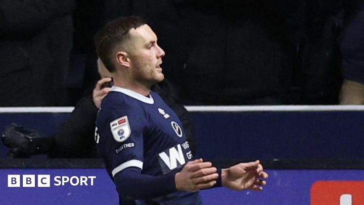 Millwall 2-1 Bristol City: Macaulay Langstaff comes off bench to score winner