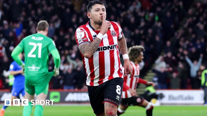 Sheffield United 3-0 Birmingham City: Blades ease to win over 10-man Blues