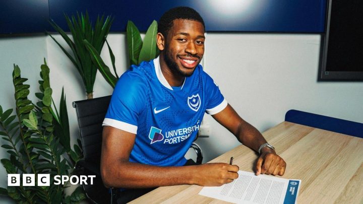 Aji Alese: Portsmouth sign Sunderland defender on loan