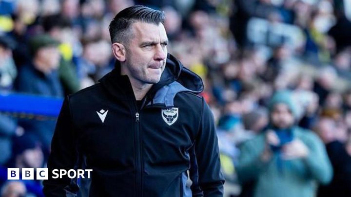Oxford United 0-0 Bristol City: Stalemate start for Matt Bloomfield