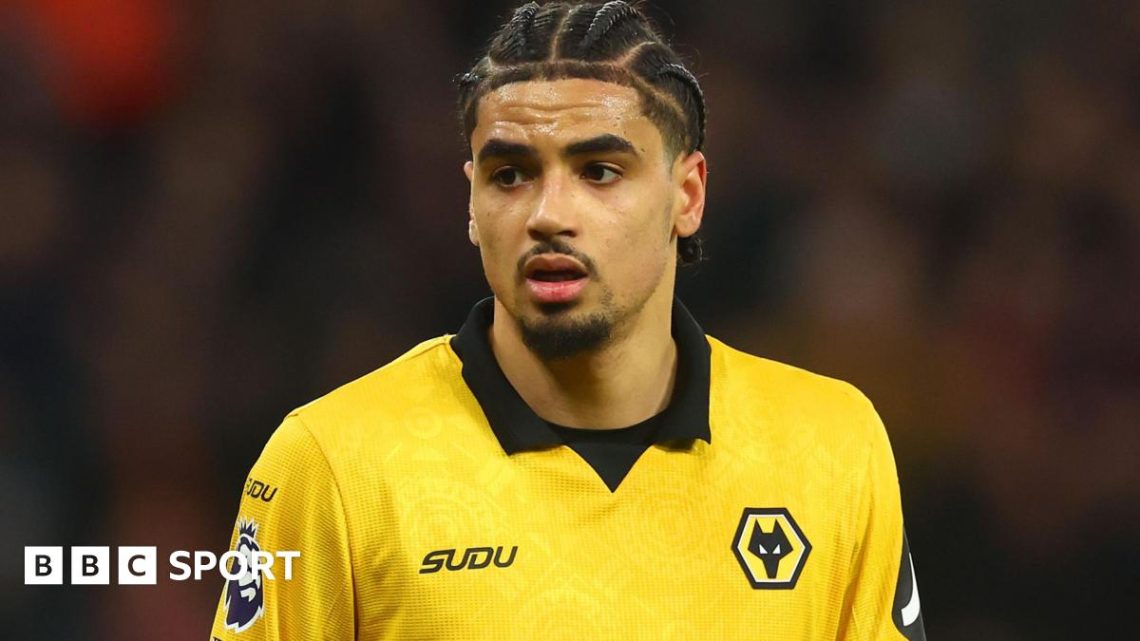 Ki-Jana Hoever: Sheffield United sign Wolves full-back on loan Ki-Jana Hoever: Sheffield United sign Wolves full-back on loan