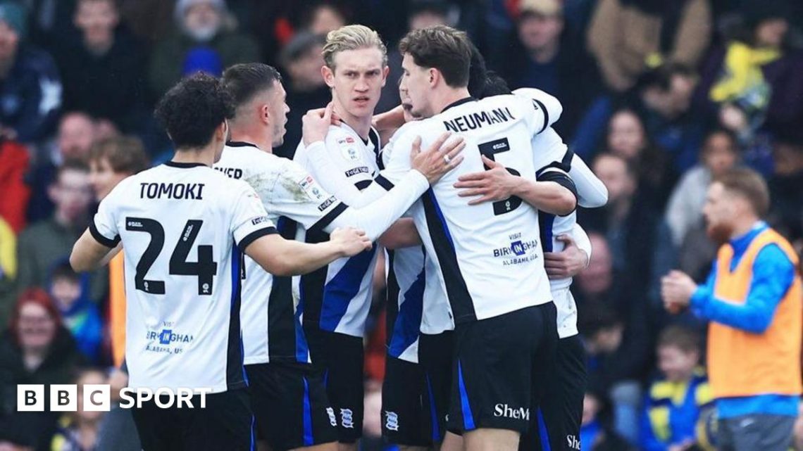 Oxford United 0-2 Birmingham City – Blues win extends unbeaten run Oxford United 0-2 Birmingham City – Blues win extends unbeaten run