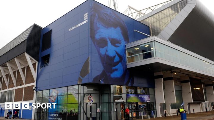 Sir Bobby Robson: Ipswich update former manager’s image above club shop