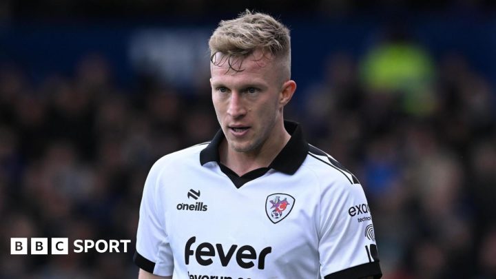 Ross McCrorie: Bristol City defender given three-game ban by FA