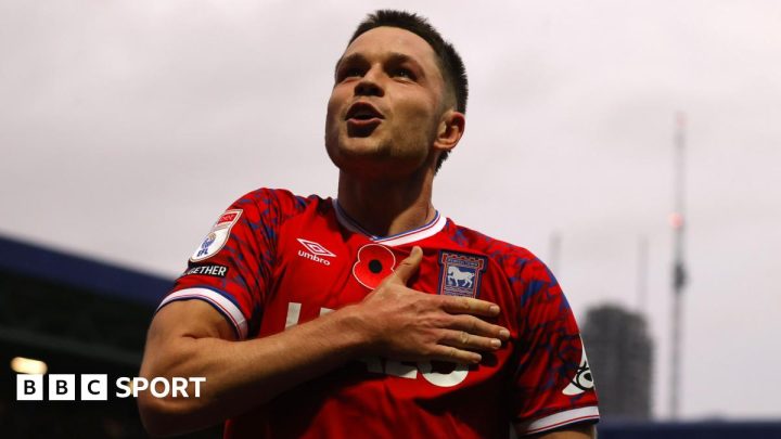 Ipswich Town: George Hirst wants Town to challenge for title