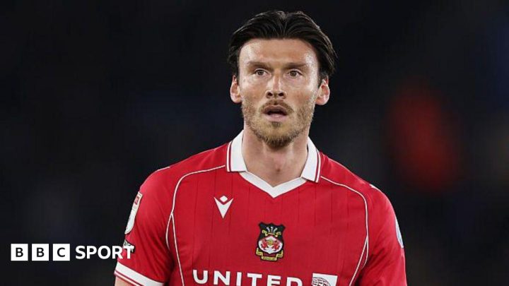 Kieffer Moore: Forward targeting Wrexham promotion and Wales World Cup double