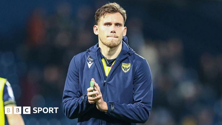 Nik Prelec: Striker completes permanent Oxford United move