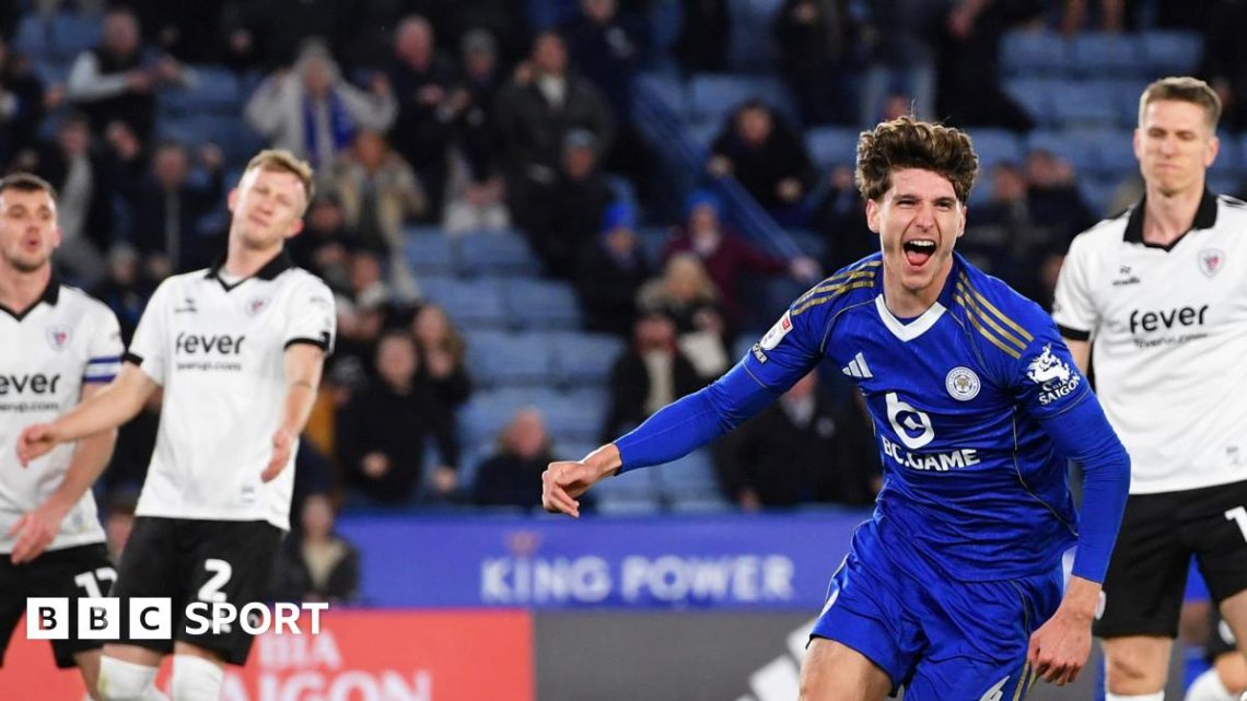 Leicester City 2-0 Bristol City: Foxes end 10-game winless Championship run to escape bottom three Leicester City 2-0 Bristol City: Foxes end 10-game winless Championship run to escape bottom three