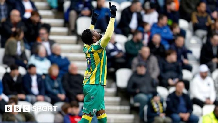 Preston North End 0-2 West Bromwich Albion: Baggies boost Championship surival hopes