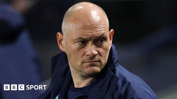Alex Neil: Millwall boss says promotion-chasing teams should play at the same time