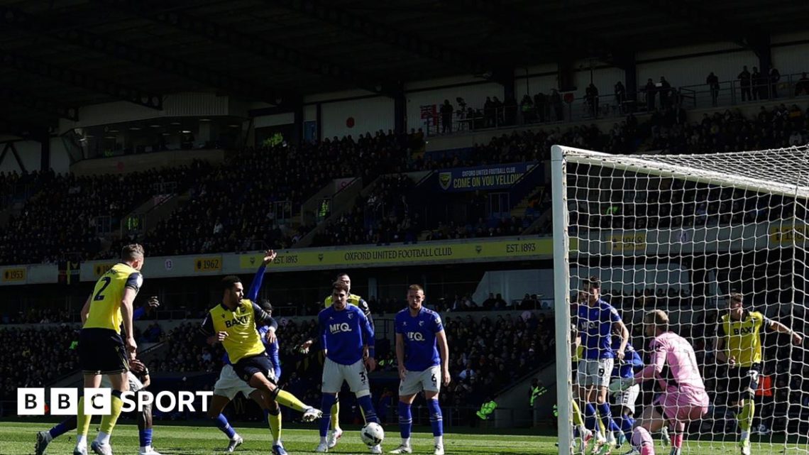 Oxford United 2-0 Watford: U’s strengthen Championship survival bid Oxford United 2-0 Watford: U’s strengthen Championship survival bid
