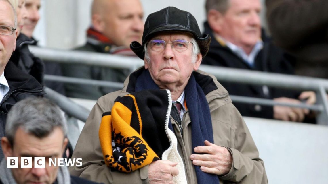 ‘Be proud’, Sir Tom Courtenay tells Hull City before Wembley game ‘Be proud’, Sir Tom Courtenay tells Hull City before Wembley game
