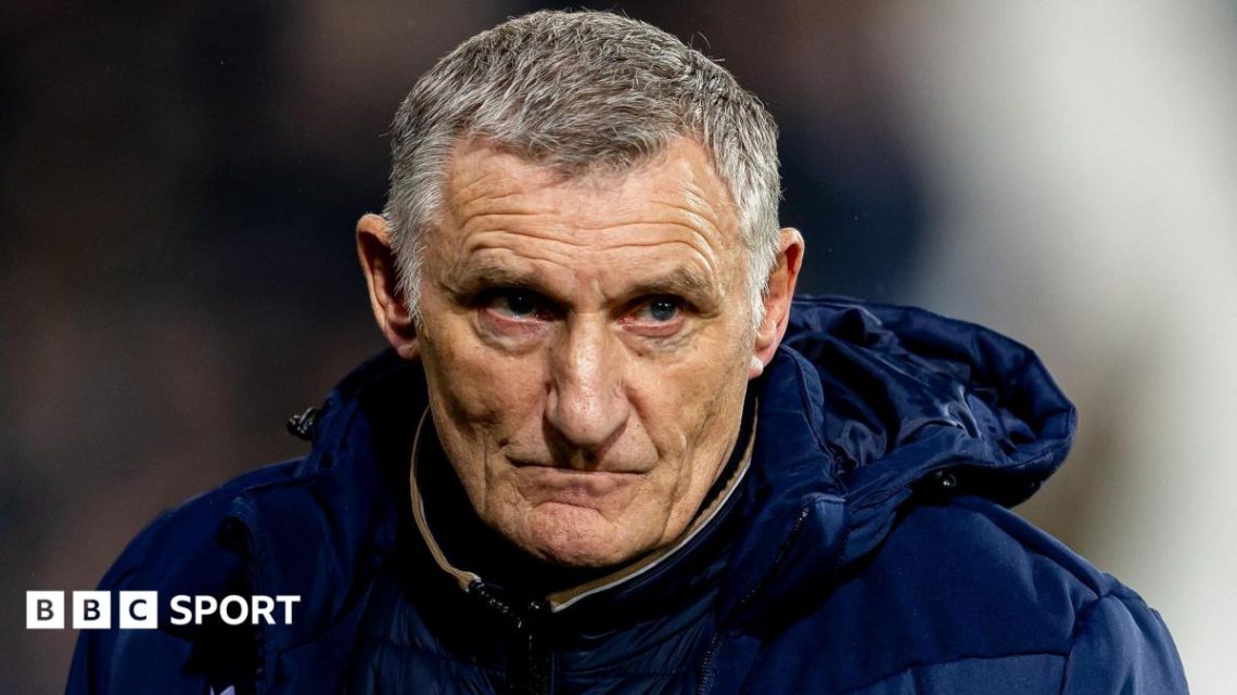 Blackburn Rovers: Tony Mowbray says beating cancer makes him feel lucky Blackburn Rovers: Tony Mowbray says beating cancer makes him feel lucky