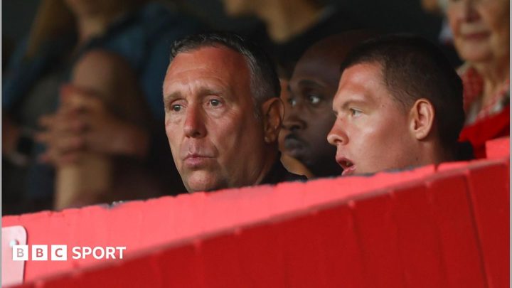 Brian Tinnion to leave Bristol City after 35 years
