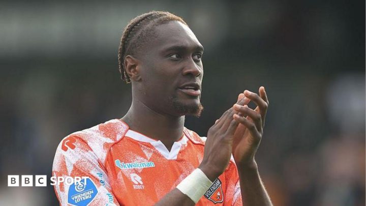 Gibson Yah: Bristol City sign Dutch midfielder on four-year deal