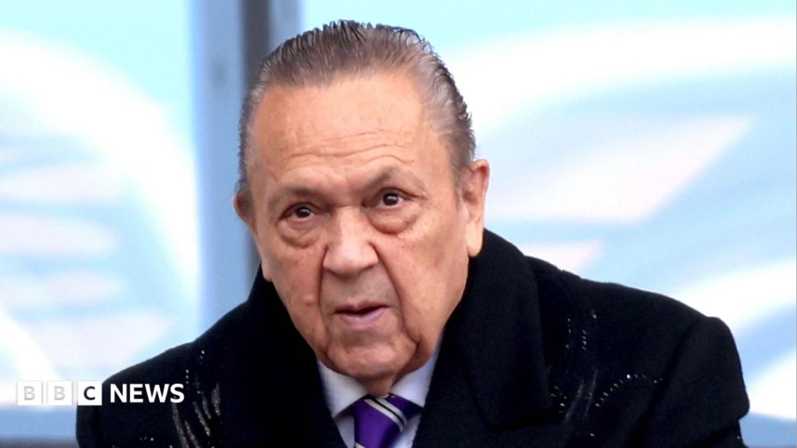 Billionaire West Ham co-owner David Sullivan accused of preying on women for sex Billionaire West Ham co-owner David Sullivan accused of preying on women for sex