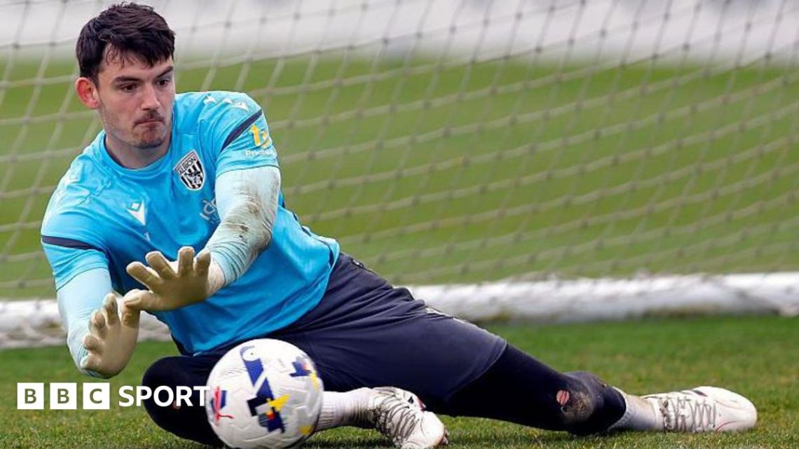 Max O’Leary: Ireland keeper signs new contract with West Brom