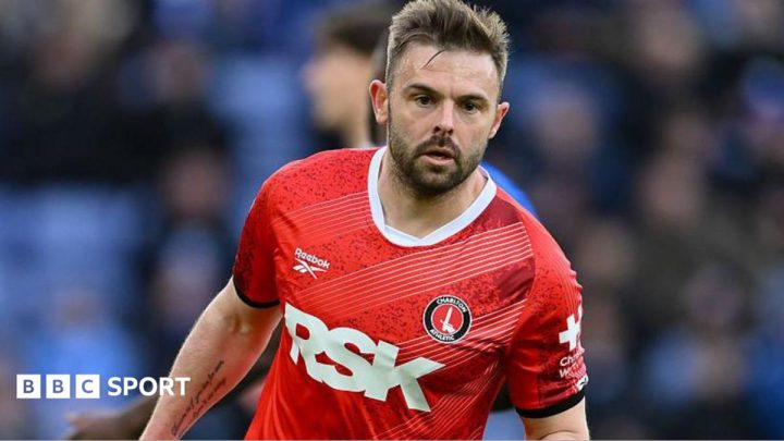 Matt Godden: Charlton Athletic striker signs new one-year deal