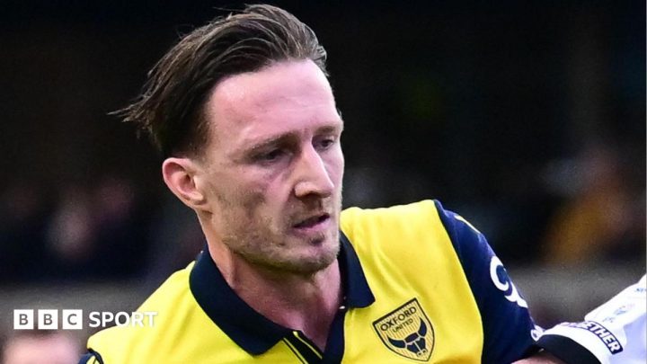 Ben Davies: Bolton Wanderers sign defender from Rangers