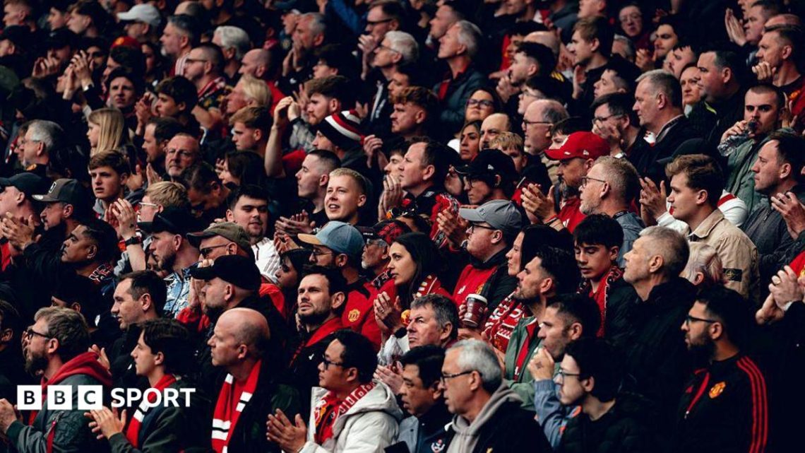 Man Utd tickets: Fans react with fury over club season-ticket restrictions Man Utd tickets: Fans react with fury over club season-ticket restrictions