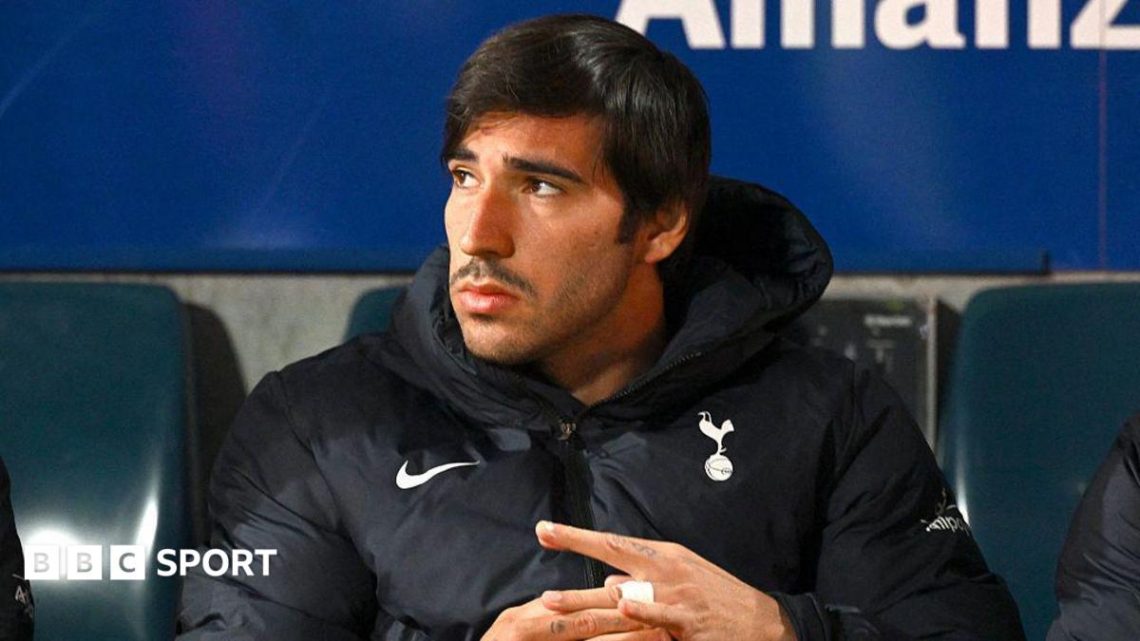 Sandro Tonali: Spurs boss Roberto de Zerbi quickly persuaded him to sign Sandro Tonali: Spurs boss Roberto de Zerbi quickly persuaded him to sign