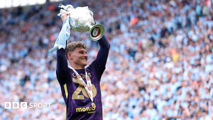 Coventry City: Carl Rushworth completes permanent move from Brighton