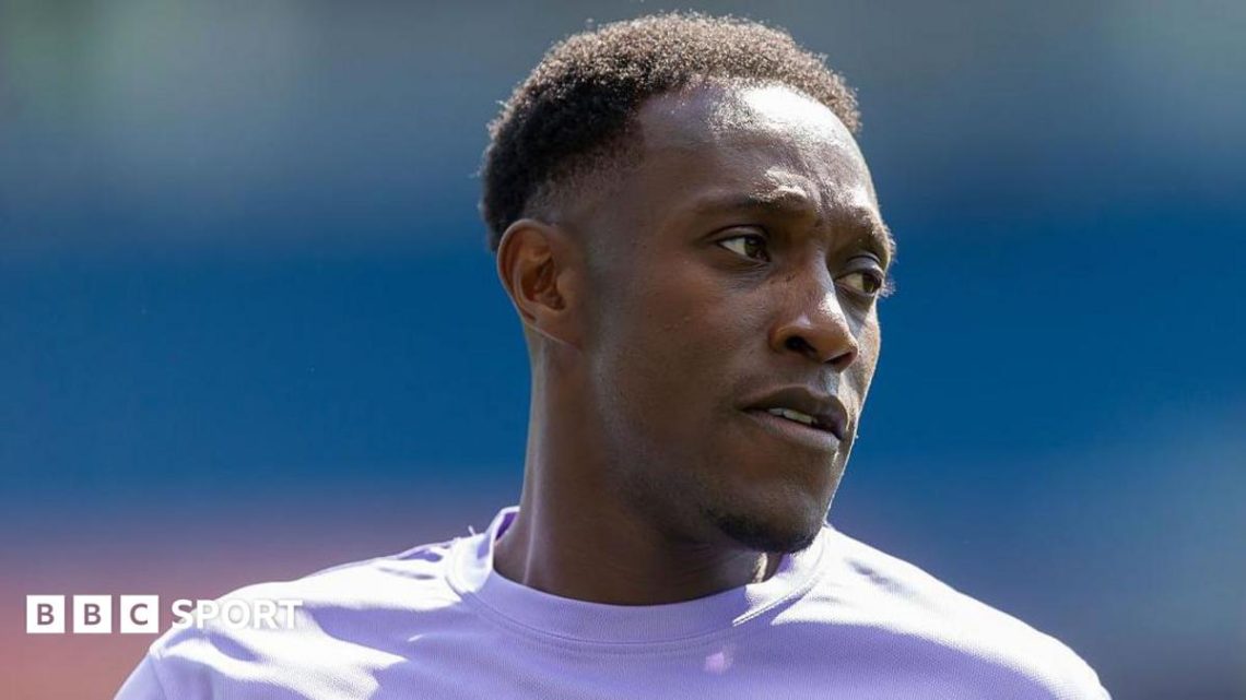 Danny Welbeck: Chelsea confirm signing of striker from Brighton Danny Welbeck: Chelsea confirm signing of striker from Brighton
