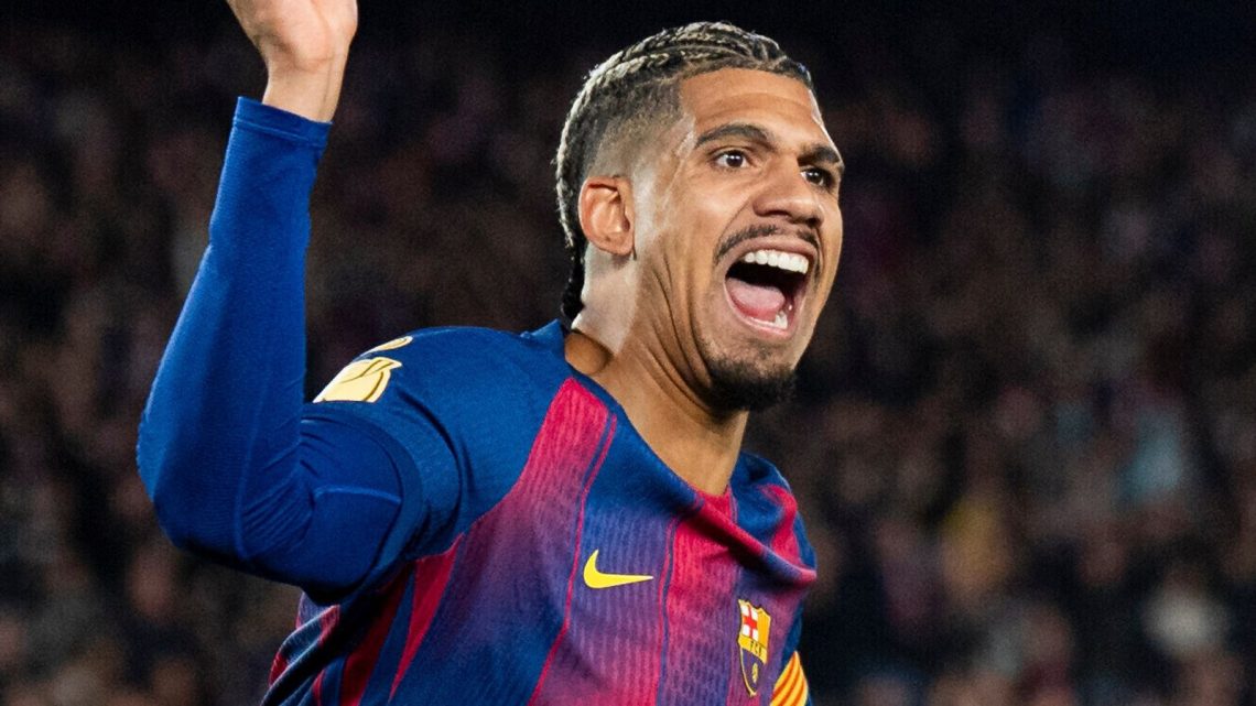 Ronald Araujo transfer news: Liverpool complete deal to sign Barcelona defender on loan with option to buy | Football News