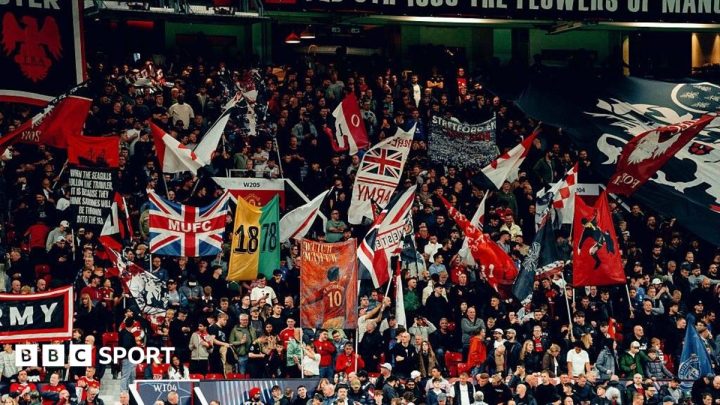 Man Utd ban 685 fan accounts after touting probe