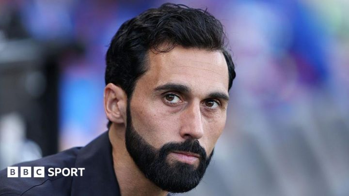 Fulham 2-3 Crystal Palace: Alvaro Arbeloa booed off after third defeat in row