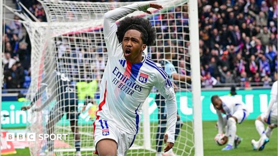 Crystal Palace hijack Sunderland’s £30m Fofana deal Crystal Palace hijack Sunderland’s £30m Fofana deal