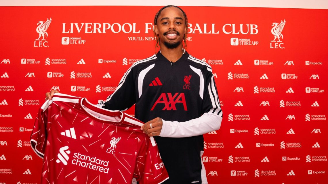 Record-breaking worldwide transfer window sees fees top £7bn Record-breaking worldwide transfer window sees fees top £7bn